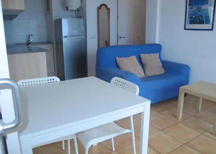 Nines 3b * L' Escala